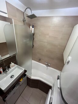 Byt 3+1 po rekonstrukci - Ostašská - 6