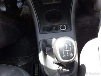 Škoda Citigo 1.0 CNG/benzín, NÁHRADNÍ AUTOMOBIL 400 Kč/den - 6