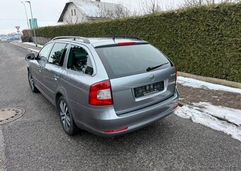 Škoda Octavia 1,4TSi/90kw ,serviska nová STK benzín - 6