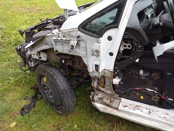 Kia Ceed 1,6 CRDi Prodám nebo rozprodám - 6