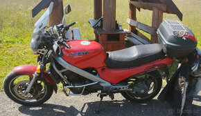 Honda NTV650 REVERE - Nová zadní guma - 6