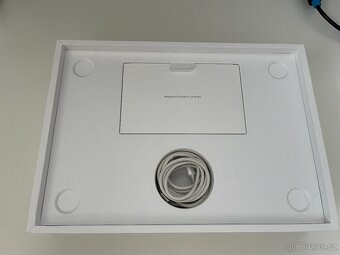 Prodám MacBook Air s čipem M2 – 16 GB RAM, 256 GB SSD - 6