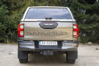 Toyota Hilux DC 2.8 I D-4D Invincible 4x4 A/T - 6