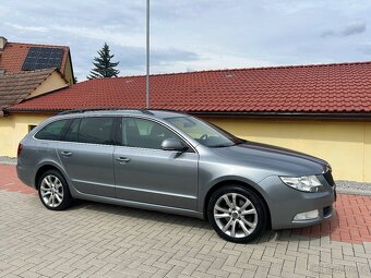 Škoda Superb Combi 2.0TDI 103Kw,06/2012,DSG,1 maj. S.Kniha - 6