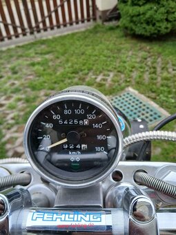 Suzuki VS 600 Intruder - 6