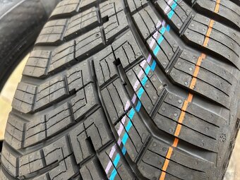 Celoroční pneu Continental 205/55 R16 - 6