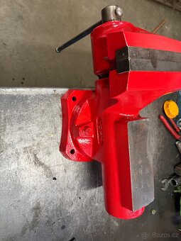 Svěrák York Titan 200mm - 6