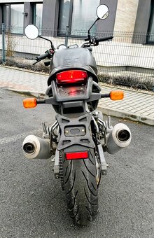 Ducati Monster 600 - 6