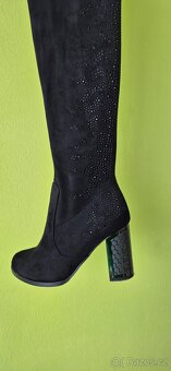 Elegantní semišové kozačky - 6