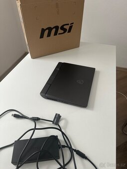 MSI Vector 16 HX AI A2XW ( 2025 ) - 6