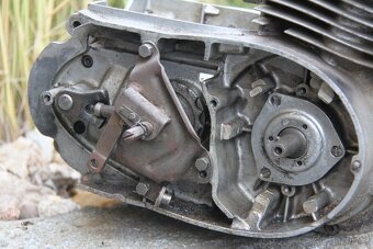 motor ČZ 250/455 jednovýfuk - 6