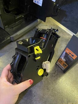 Kávovar Philips Series 800 - 6
