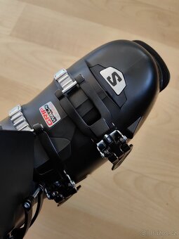 Dámské lyžáky Salomon 26.0/26,5 jenou na sobě - 6