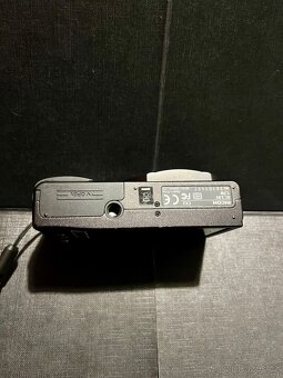 Ricoh CX2 – 9MPx, 10,7× Zoom, Makro 1 cm - 6