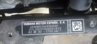 Yamaha X-Max 250 na díly - 6