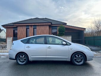 Toyota Prius Hybrid 1,5 VVTi 57kw 2009 SERVISKA/NOVÁ STK - 6