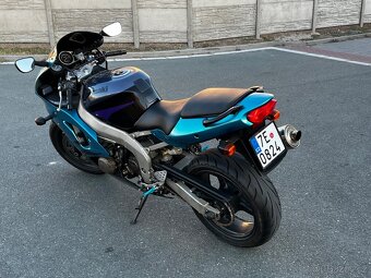 Kawasaki ZX6R - 6