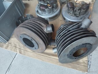 Díly ČZ 125T, motor, hlavy, zapalování... - 6