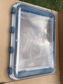 Střešní okno obytné auto karavan - 6