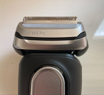 Braun Series 9 Pro elektrický holicí strojek - 6