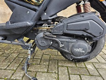 Skútr Kentoya Hammer II 125cc – 6 450 km, nová baterie - 6