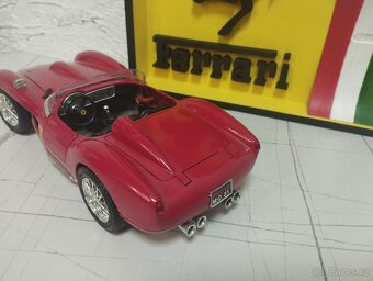 Ferrari  250 Testa Rossa 1/18 Bburago - 6