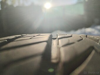 Prodám 2ks ocelových disků s letními pneu 175/70 R13 - 6