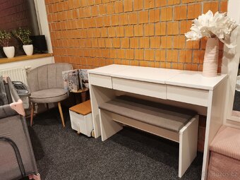 Psací nebo kosmetický stolek - 6