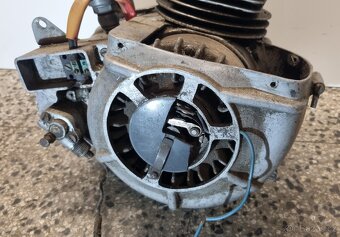 Manet S 100 - motor - 6