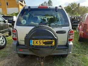 Jeep Cherokee KJ - 6