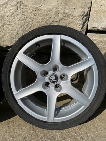 ALU kola (bez pneu) r17 5x100 ET35 - 6