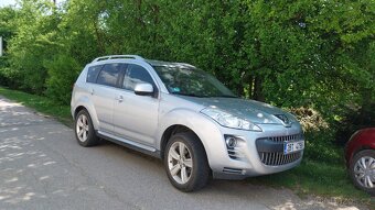 Prodám funkční Peugeot 4007 - 6