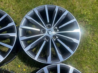 Škoda Trinity 5x112 8x19 et44 - 6
