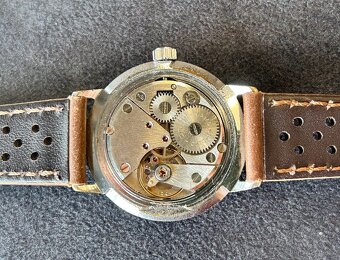 Československé mechanické vintage retro hodinky PRIM Datum - 6