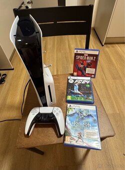 Play Station 5 - 6