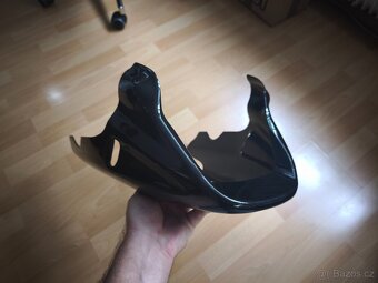 Klín/spoiler pod motor. - 6