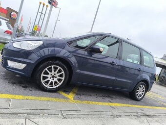 Ford Galaxy 7 míst - 6
