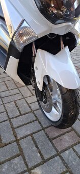 Yamaha N-Max 125 ABS - 6