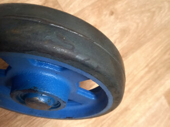 OCELOVÉ KOLEČKO 180mm se dvěma ložisky, guma - 6