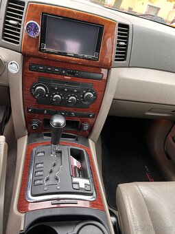 Jeep Grand Cherokee - 6