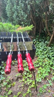 Automatická otáčecí grilovací souprava na 8 špízů – nerez - 6