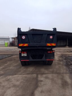 Tatra 815 sklápěč - 6