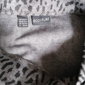 Krásné šaty vel.52-54 - 6