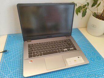 Skvělý notebook Asus A6 8/128gb Windows IPS display - 6