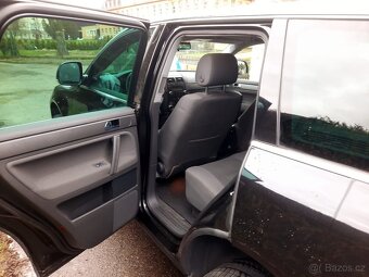 Volkswagen Touareg 3.0 TDI naj.167800km Serviska - 6