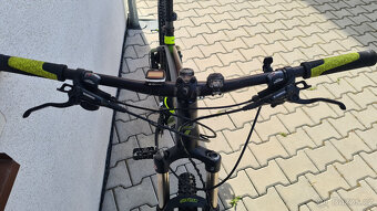 Ghost Kato 5, vzduch. vidlice, Shimano Deore / XT, Rám M - 6