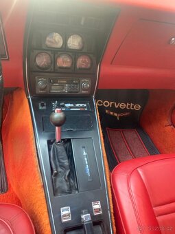 Chevrolet Corvette 1978 veterán - 6