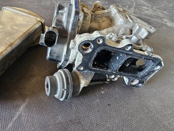 Vw t5.1 egr ventil VALEO - 6