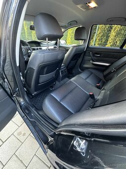 Predám BMW E90 330xDrive 4x4 190kw/258koní - 6