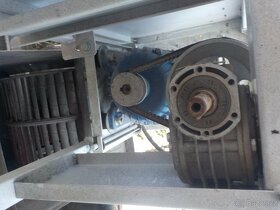 Ventilátory,míchačka barev,kramle,trafa a vysoušeč - 6